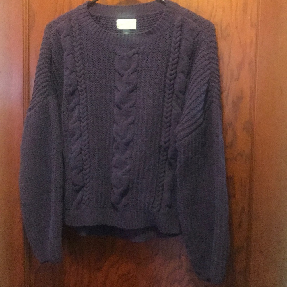 COPY - Universal Thread sweater - Picture 3 of 4